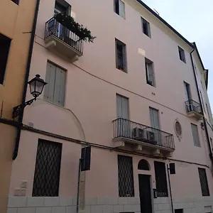  Apartment Mini Contra' Dei Servi - Italy